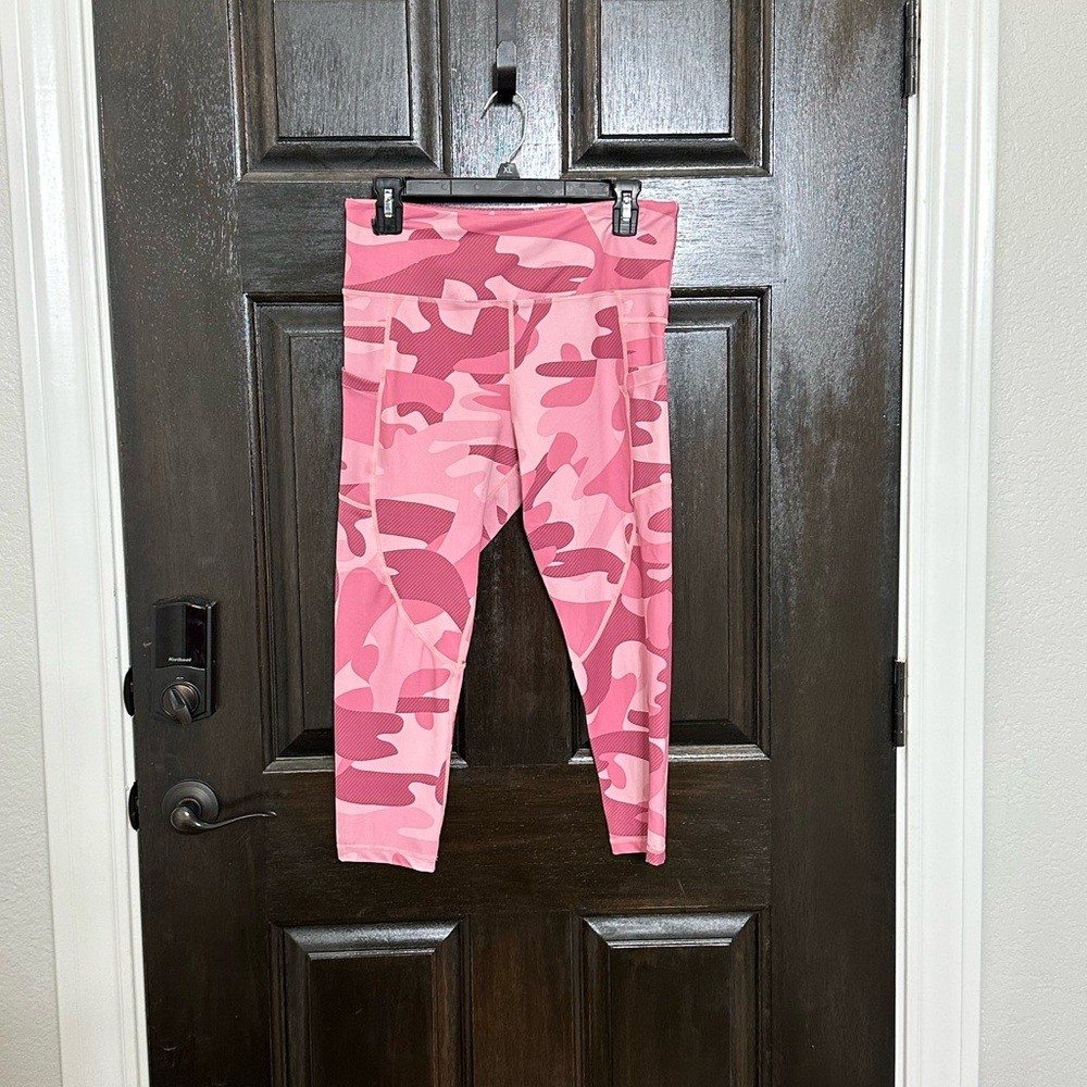 Zyia Active Pink Camo Leggings Size 12